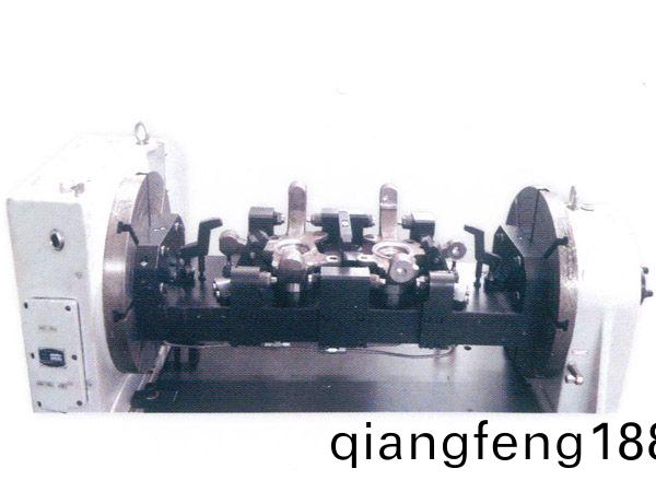 轉曏節四(si)軸(zhou)液(ye)壓裌具